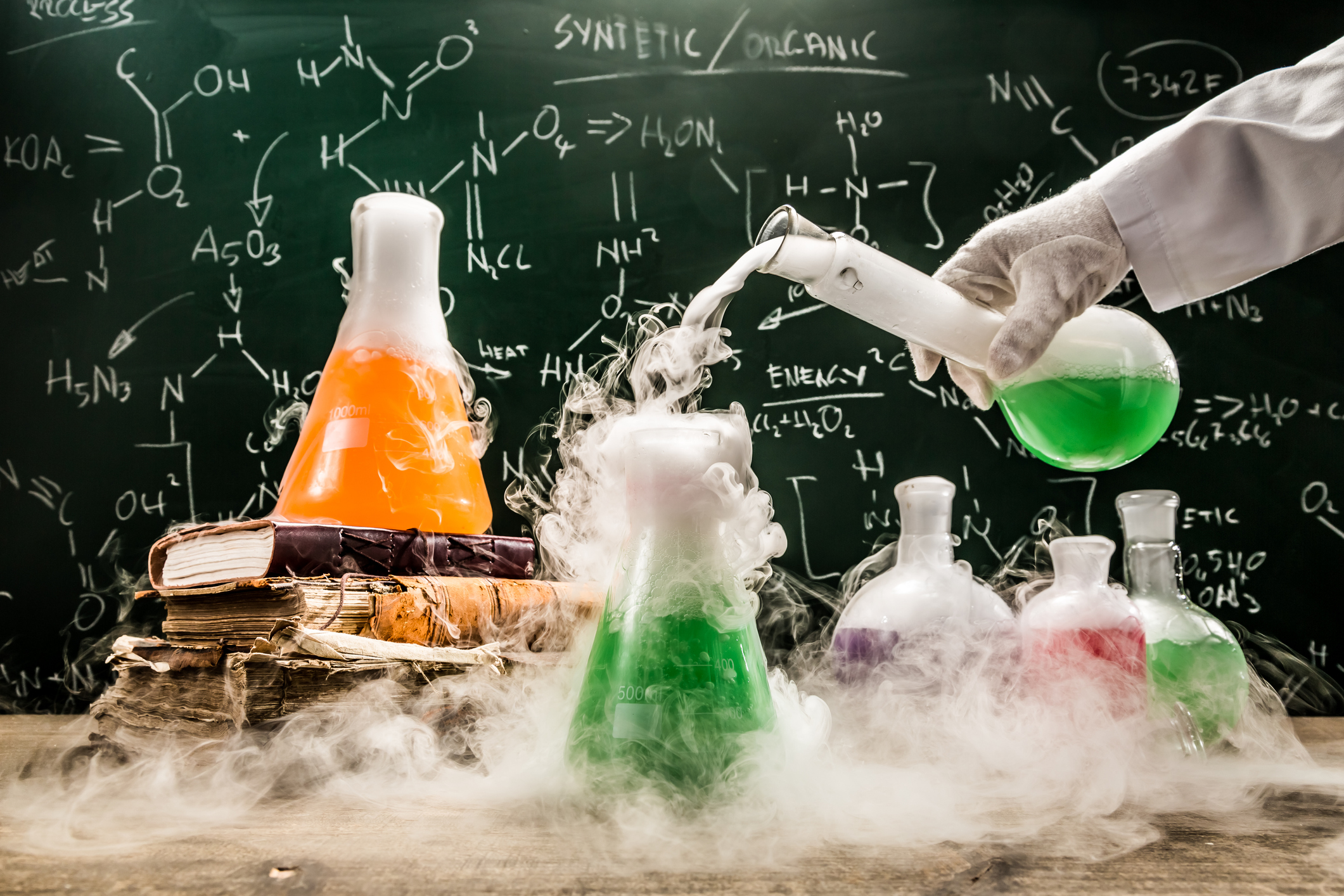 WYNIKI KONKURSU CHEMICZNEGO O LAUR DYREKTORA VLO