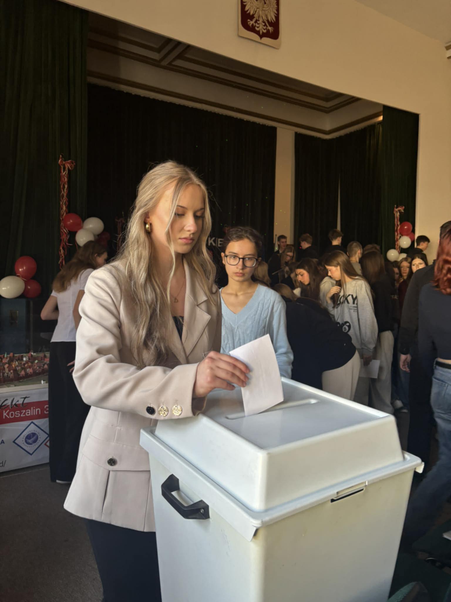 Prawybory i debata kandydatów na prezydenta RP w V LO w Koszalinie